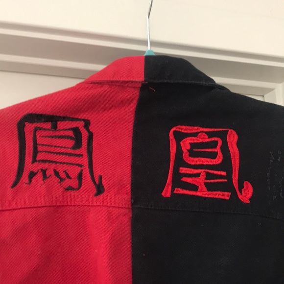 Embroidered Split distressed LF denim jacket - Picture 5 of 6